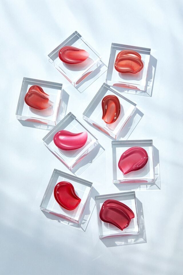Romand Nemli Ve Parlak Görünüm Sağlayan Dewy Ful Water Tint Cherry Way (VİONİNE)