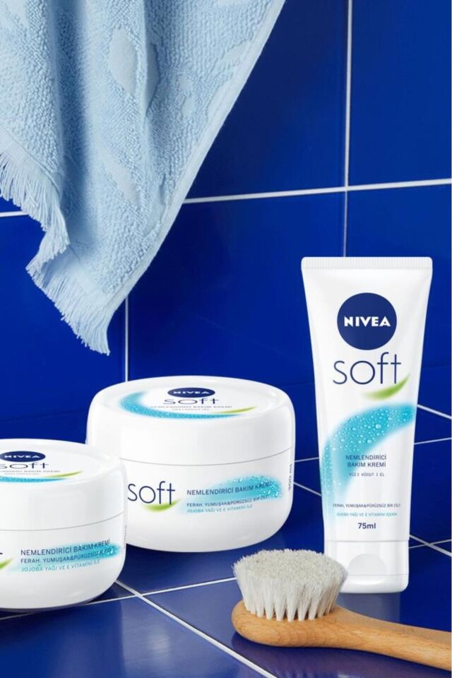 Nivea Soft Nemlendirici El Yüz ve Vücut Bakım Kremi 300ml, Jojoba Yağı, E Vitamini, Pürüzsüz Cilt, X2 Adet