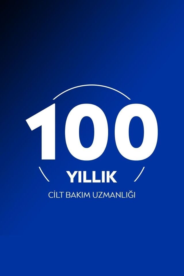 Nivea Fruity Shine Çilek Dudak Koruyucu