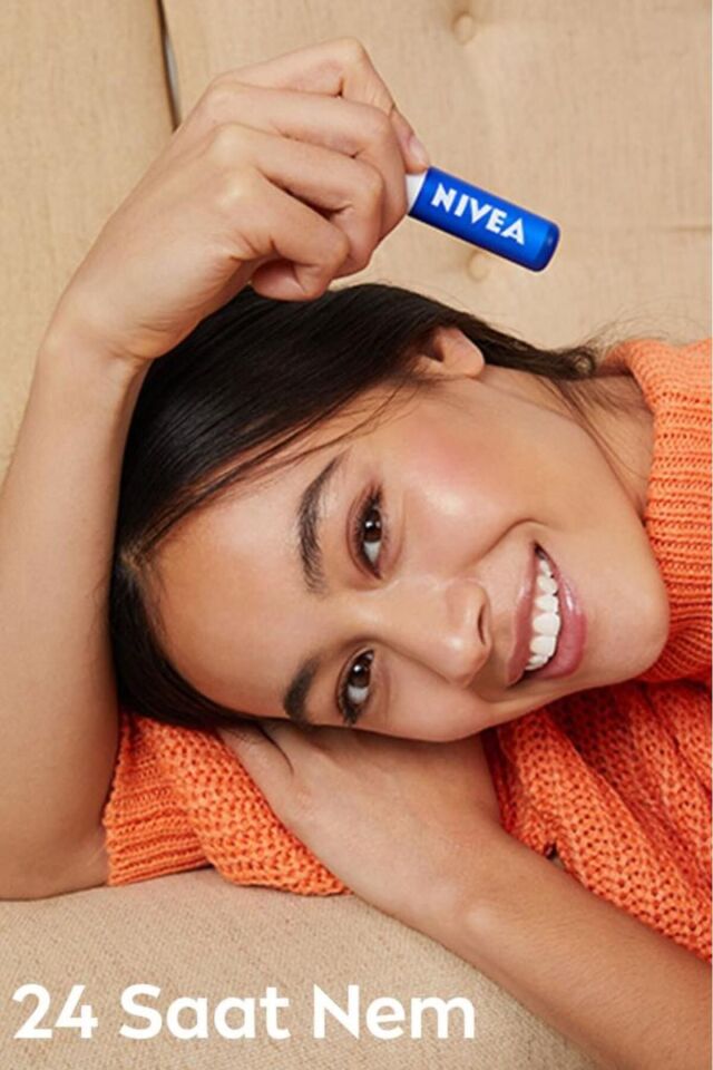Nivea Original Care Renksiz Dudak Bakım Kremi 4,8gr, 24 Saat Nemlendirici, Besleyici, Shea Yağı